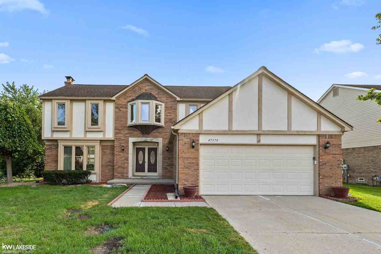 47570 Freedom Valley Dr - Photo 2 of 37