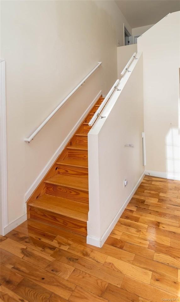 62 Bristol Cir - Photo 2 of 35