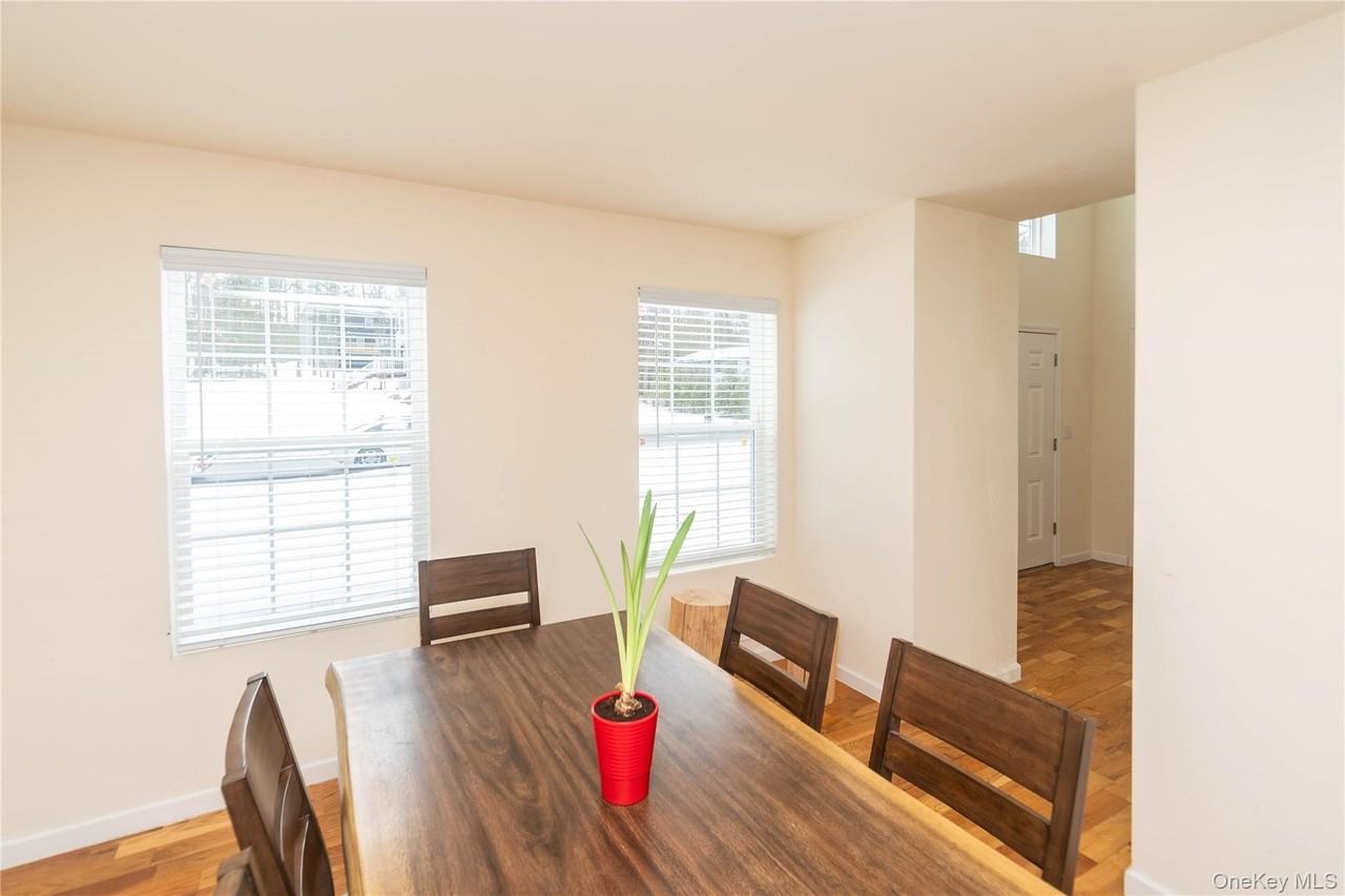 62 Bristol Cir - Photo 7 of 35