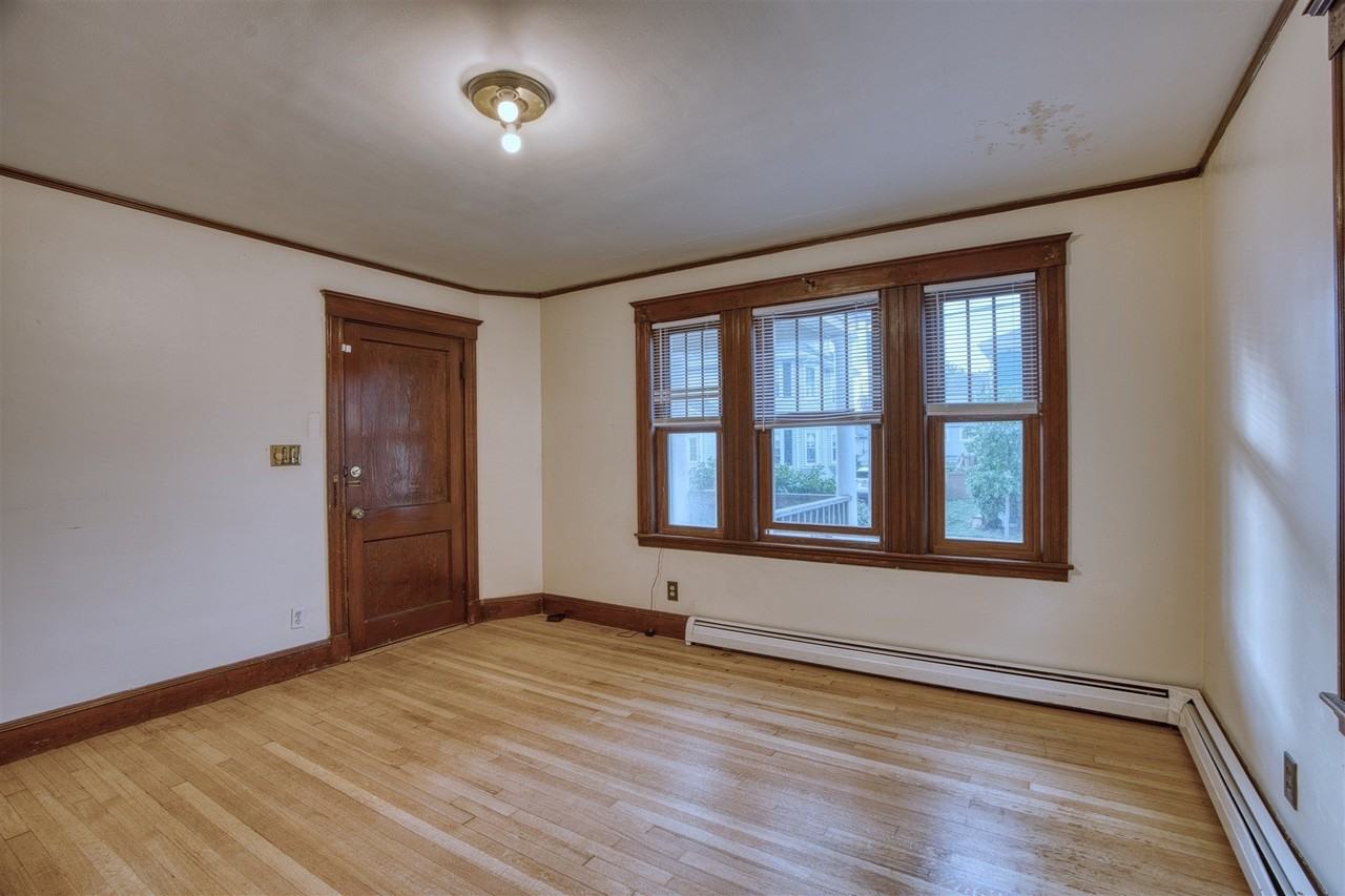 29 Channing St #4 - Photo 4 of 32
