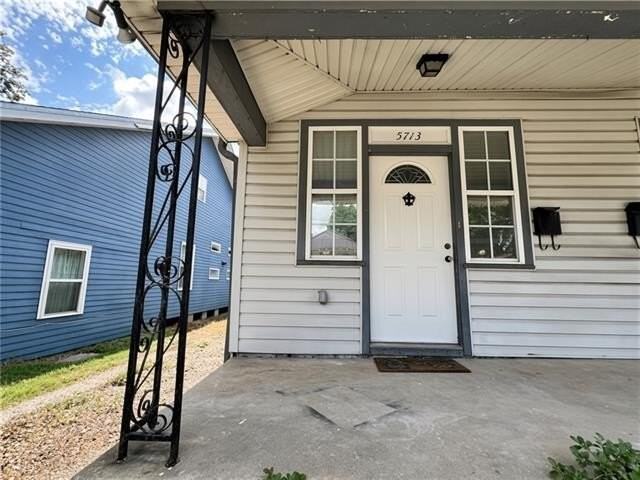 5713 Rosemary Pl - Photo 2 of 13