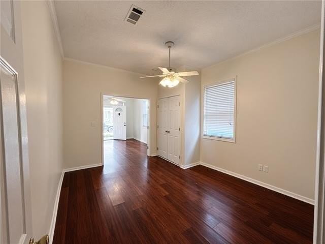 5713 Rosemary Pl - Photo 4 of 13
