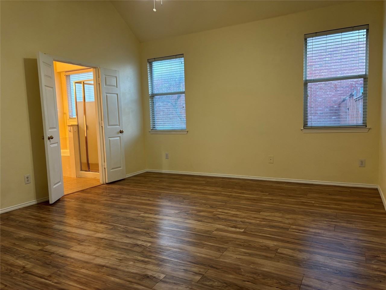 1002 Annalea Brook Dr - Photo 6 of 11