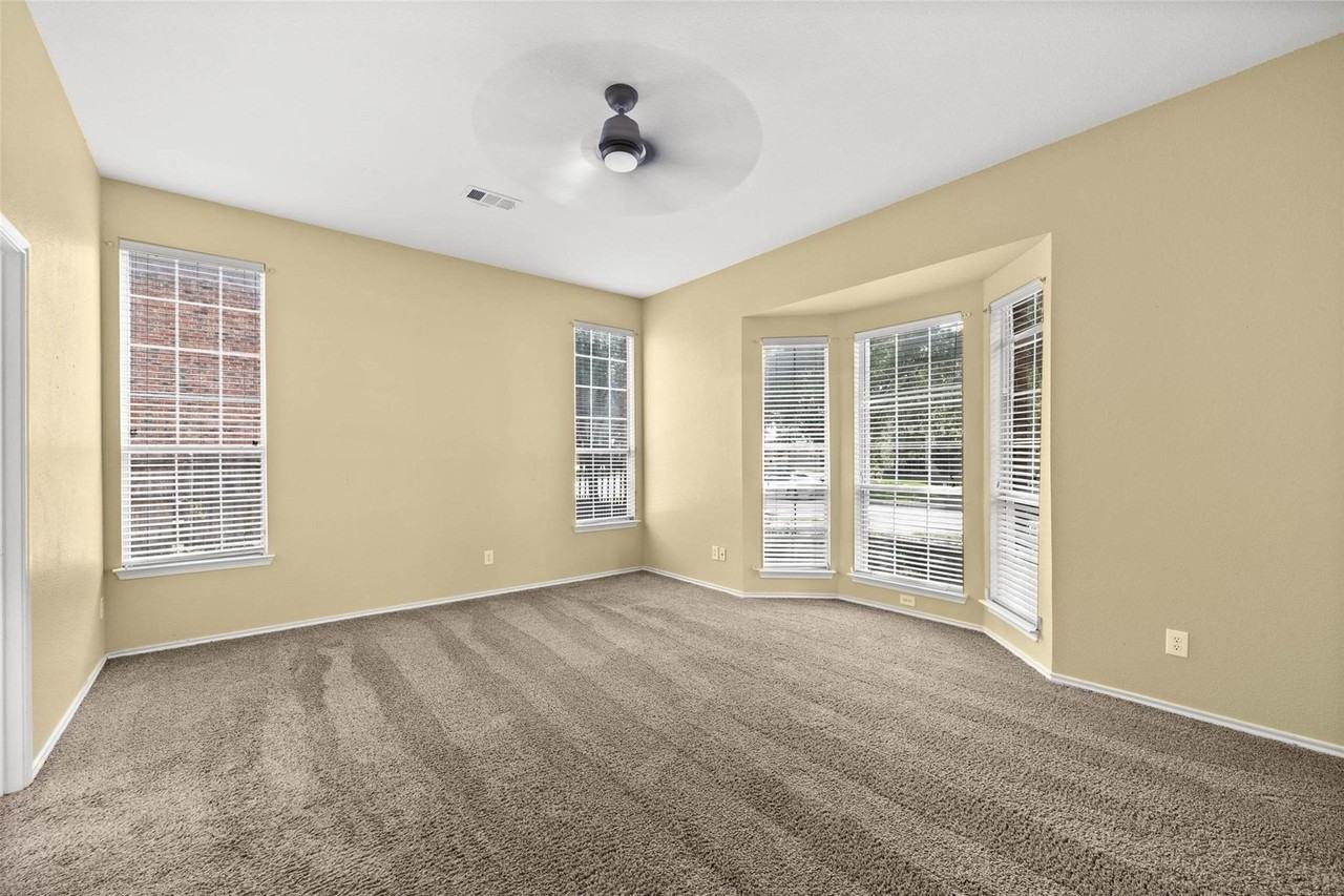 5544 Clay Ct - Photo 4 of 20