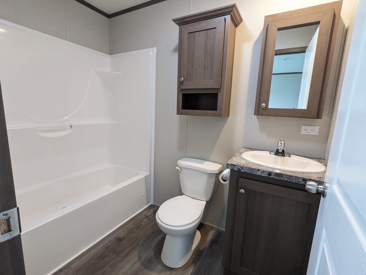 46000 Geddes Rd #523 - Photo 5 of 11