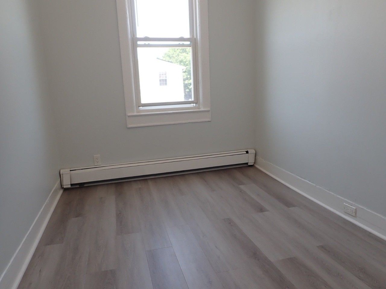 13522 129th St #2 - Photo 4 of 11