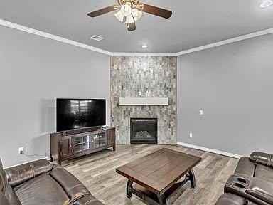 8913 Stacy Lynn Ln - Photo 4 of 16