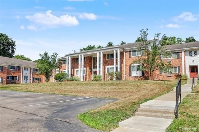 525 Fairbrook St #207 - Photo 2 of 22