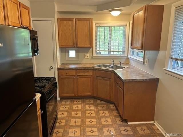 14640 Pearson St - Photo 2 of 18