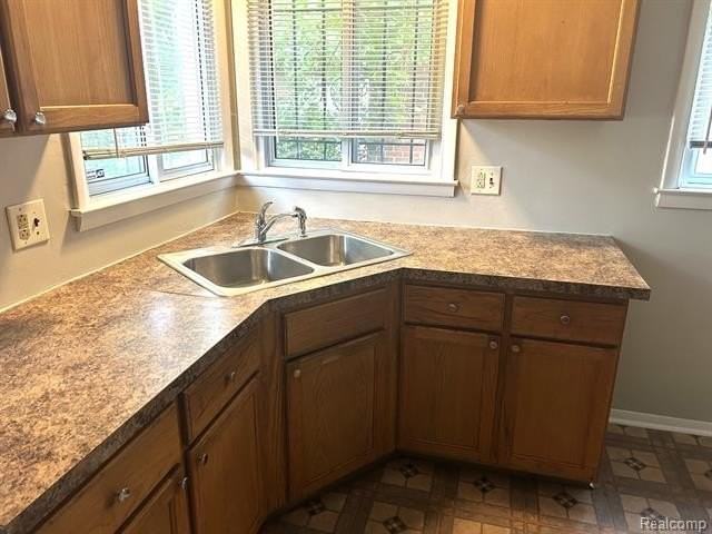 14640 Pearson St - Photo 5 of 18