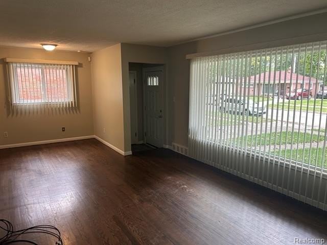 14640 Pearson St - Photo 7 of 18