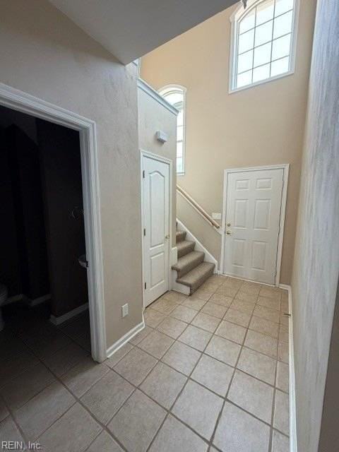 316 Hillside Ter - Photo 3 of 46