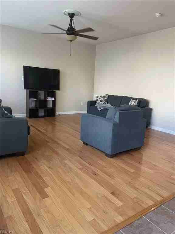 102 Kelly St - Photo 5 of 26