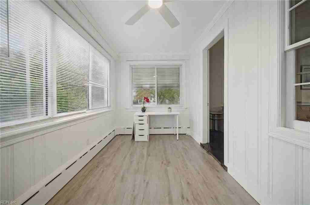 1074 Norview Ave #A - Photo 3 of 26