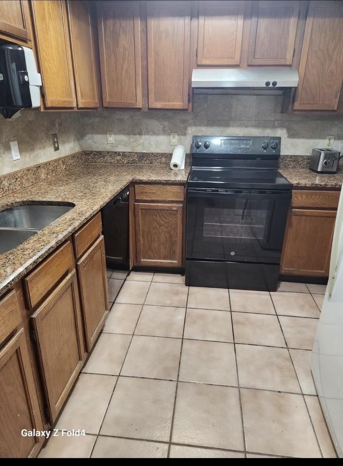 2780 Norfolk Pine Ct - Photo 2 of 23