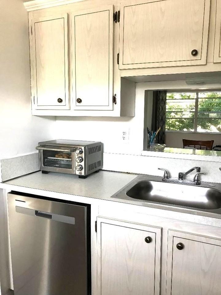 5003 Nw 35th St #508 - Photo 6 of 8