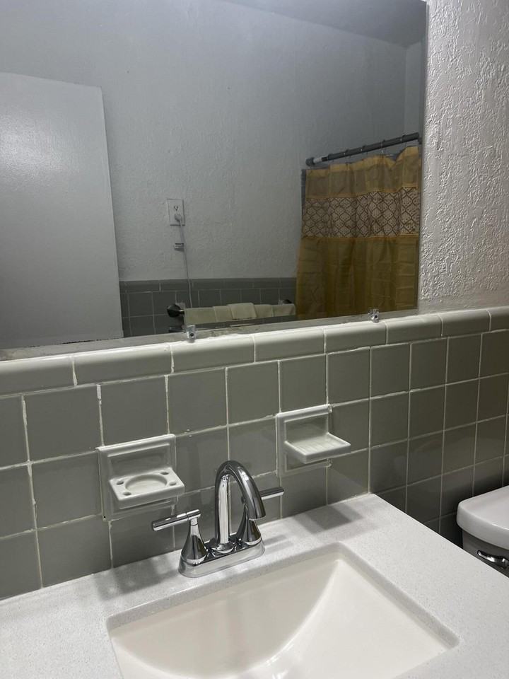 151 Nw 31st Ave - Photo 7 of 12