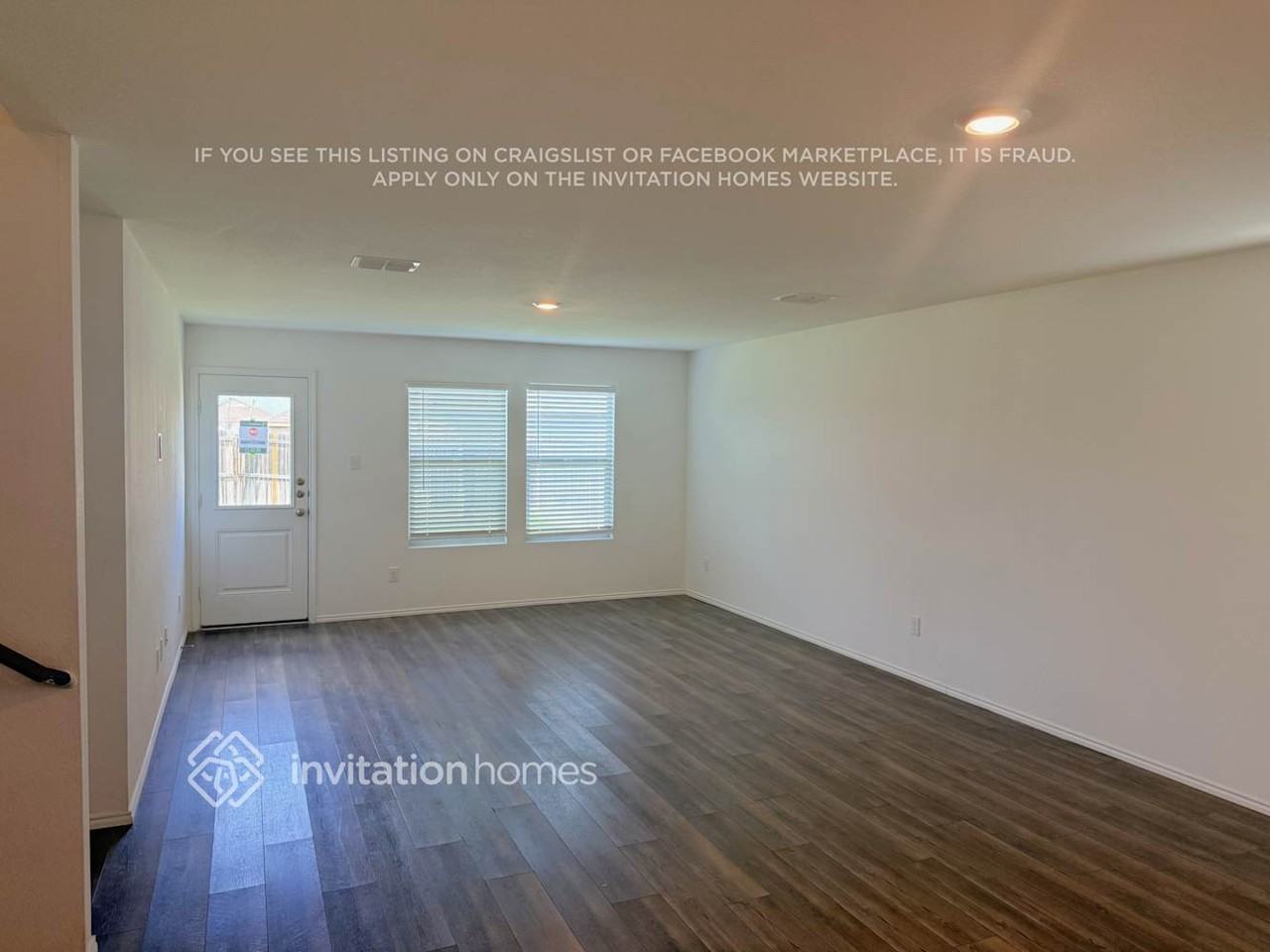 336 Red Rock Trl - Photo 3 of 17