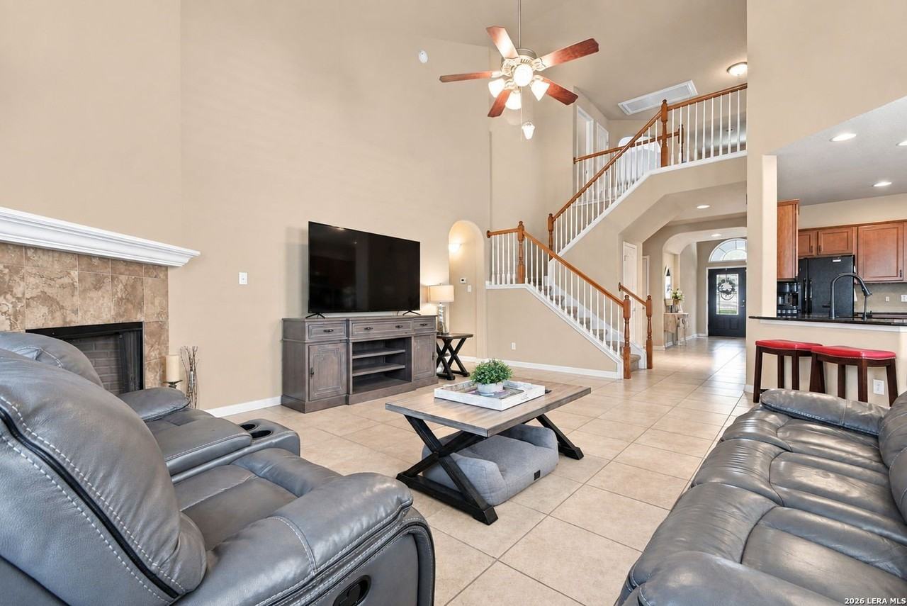 10727 Newcroft Pl - Photo 7 of 36