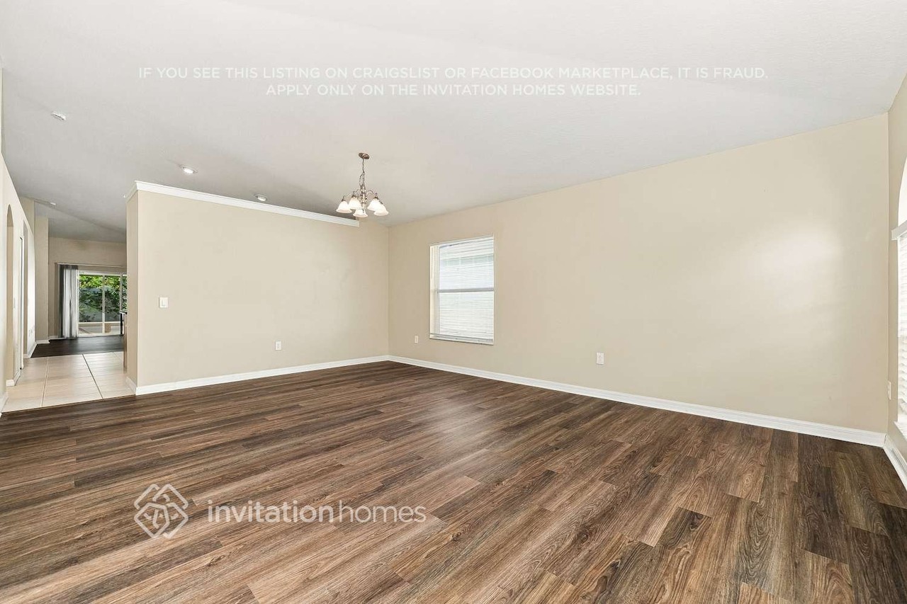 13528 Fladgate Mark Dr - Photo 3 of 17