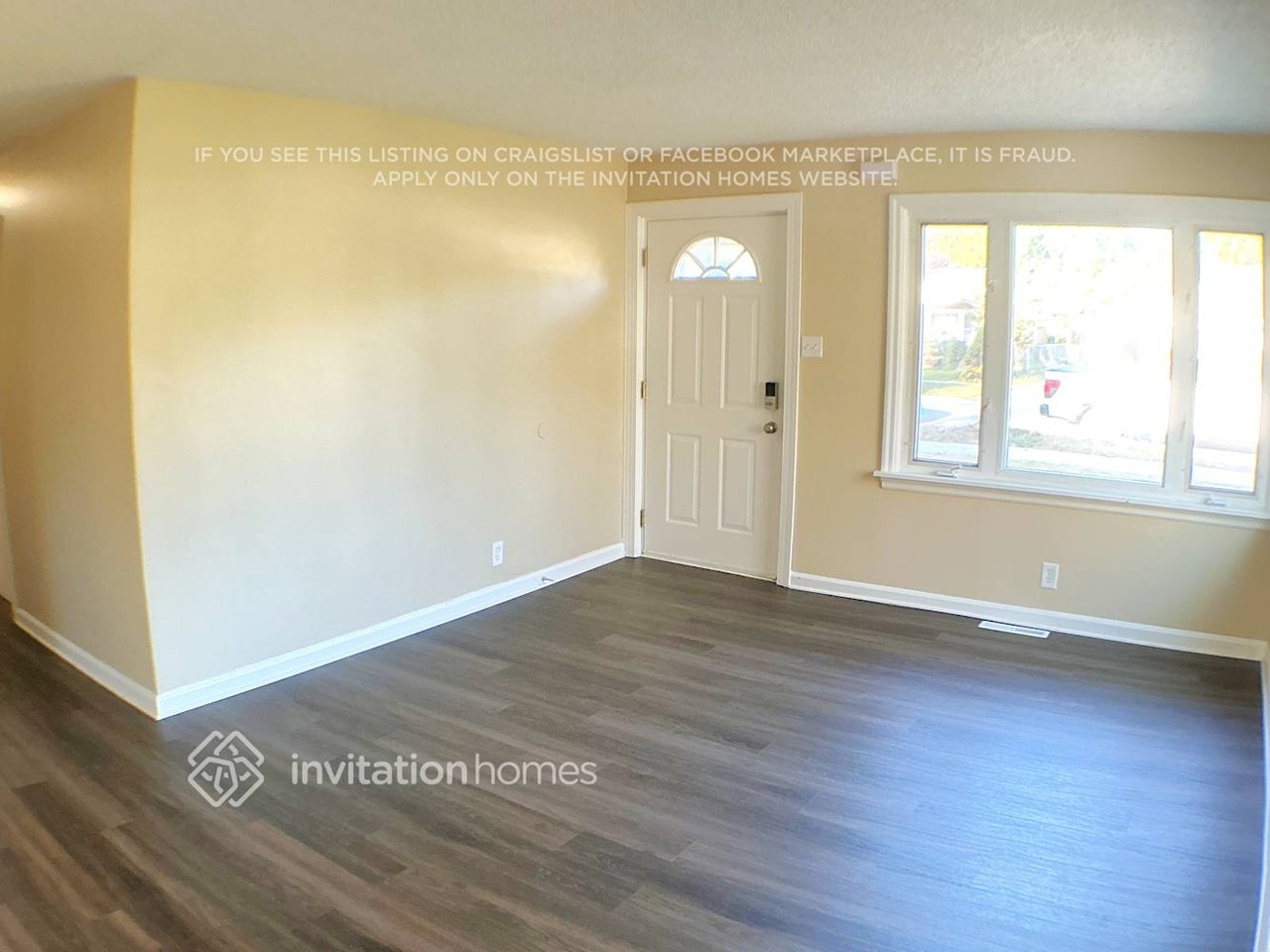 9219 S 51st Ave - Photo 3 of 16