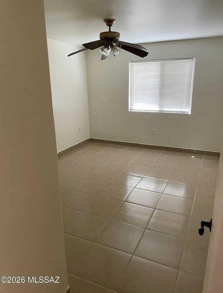 7494 E Deeps Way - Photo 4 of 13