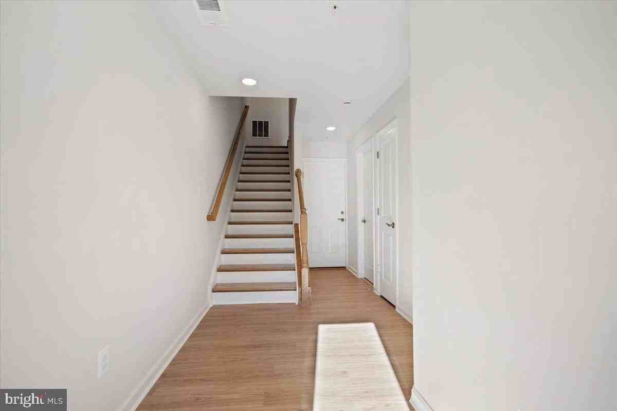 6074 Soho Way - Photo 4 of 20