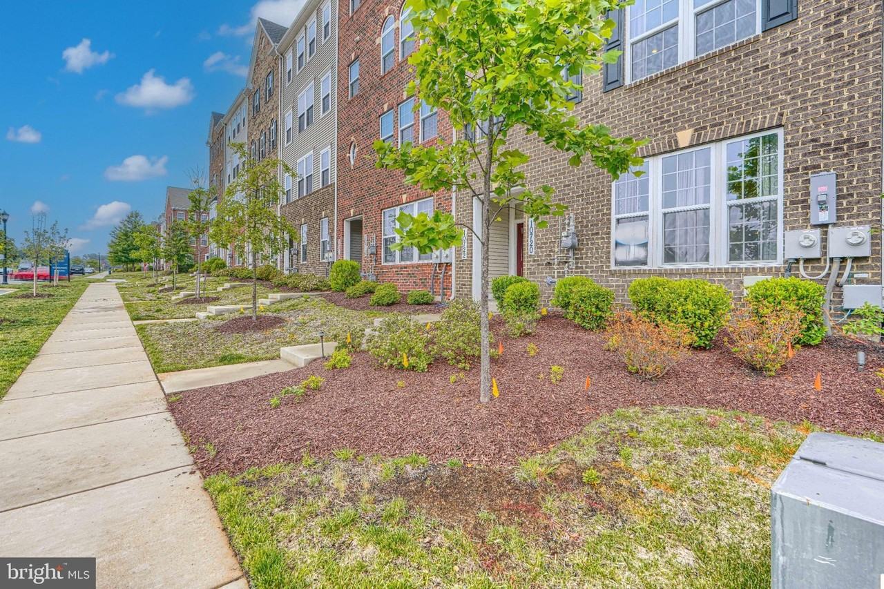 10720 Presidential Pkwy - Photo 3 of 45