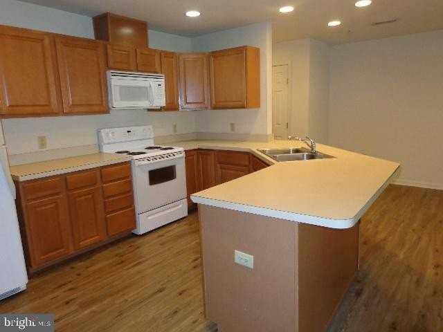 138 E Antietam St #108 - Photo 2 of 8