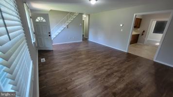 featured image of 7 Maymont Ln