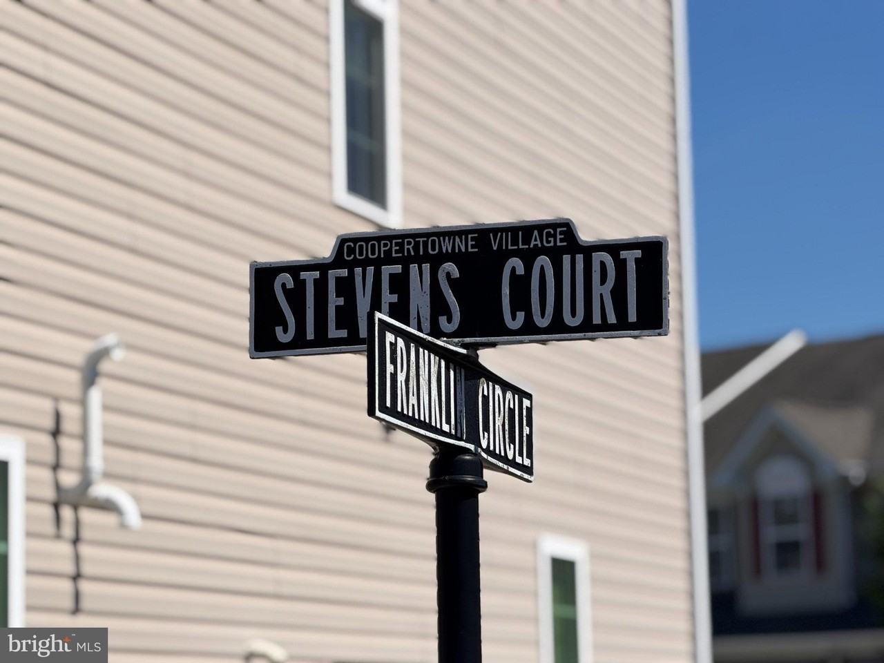 1 Stevens Ct - Photo 2 of 34