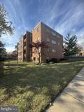 500 S Courthouse Rd #10 - Photo 1 of 1