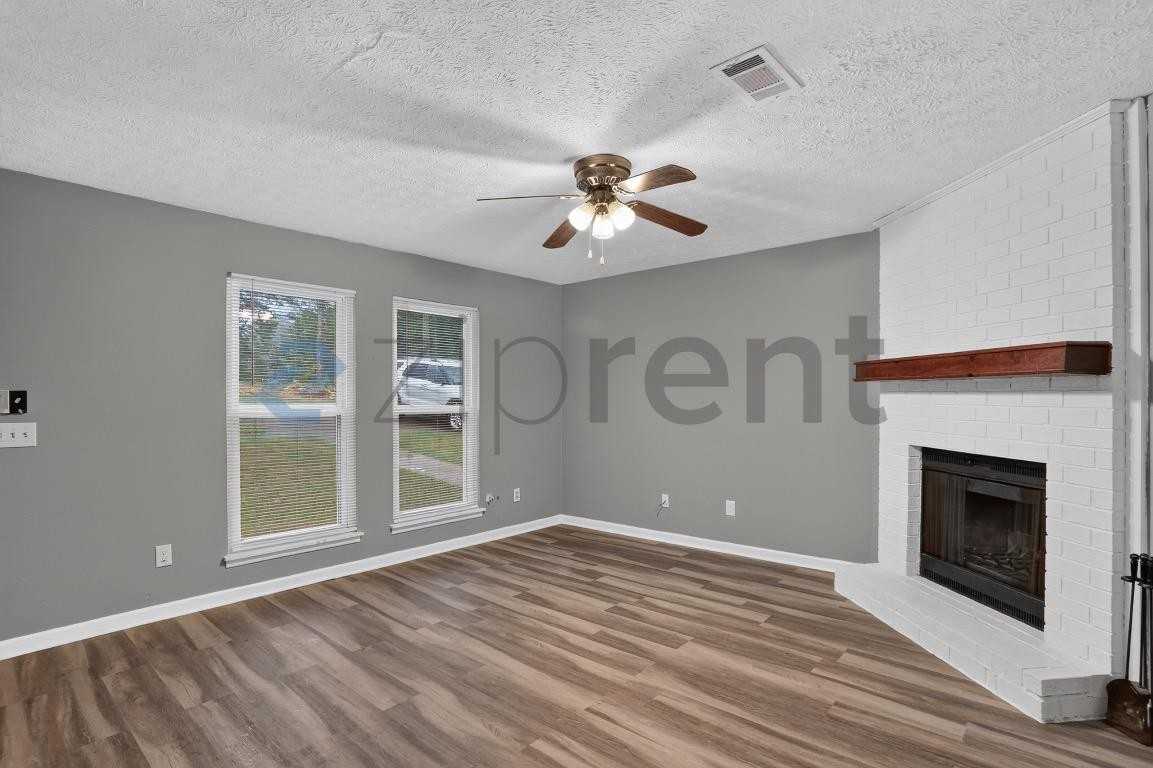 1329 Lakeview Drive Northwest #1329 - Photo 7 of 24