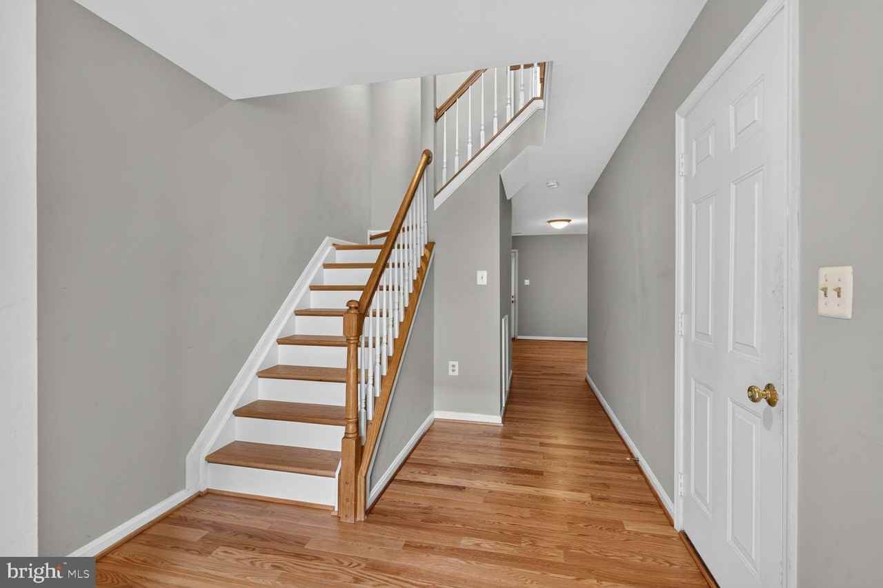 2432 Clover Field Cir - Photo 3 of 33