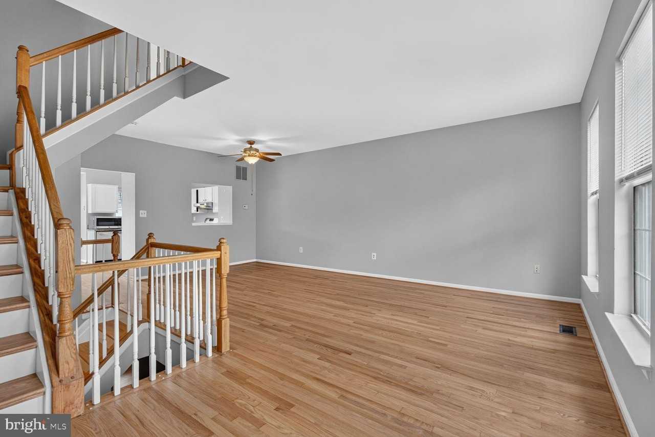 2432 Clover Field Cir - Photo 7 of 33