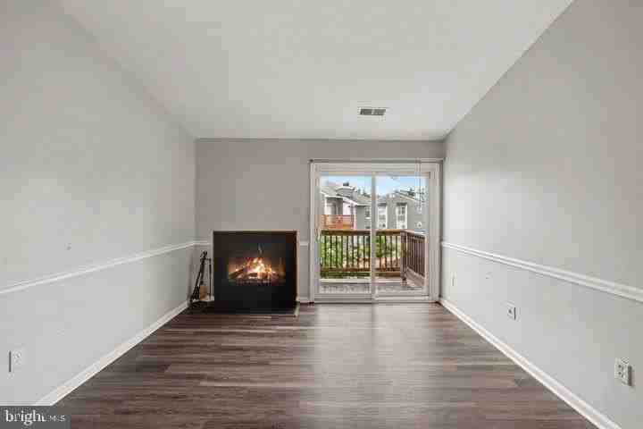 8619 Beekman Pl #19D - Photo 7 of 27