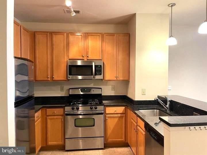 2665 Prosperity Ave #216 - Photo 4 of 22
