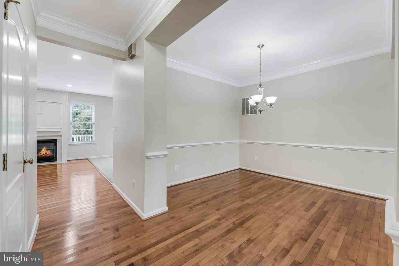 43619 Picketts Corner Ter - Photo 7 of 50