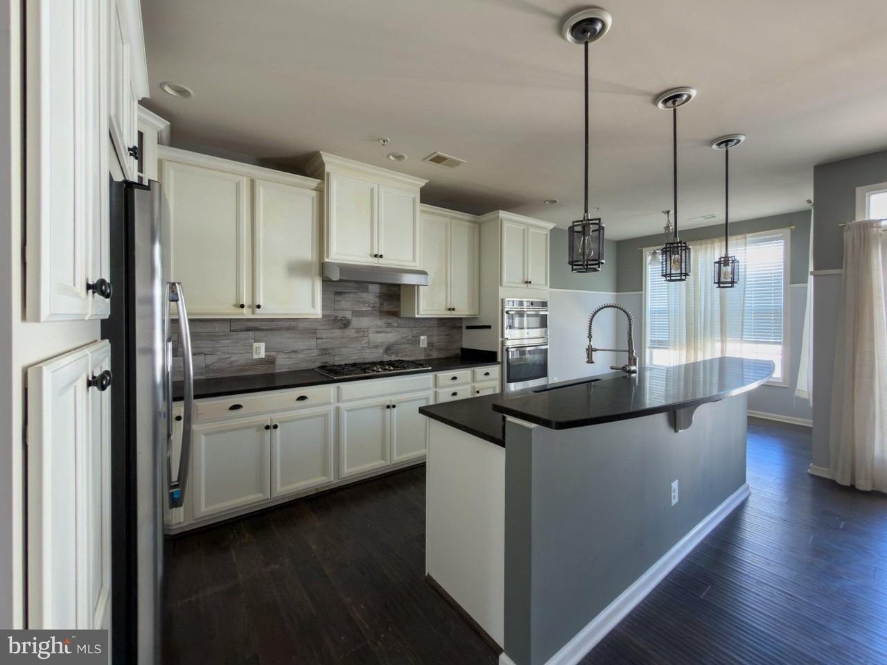 23548 Buckland Farm Ter - Photo 3 of 18