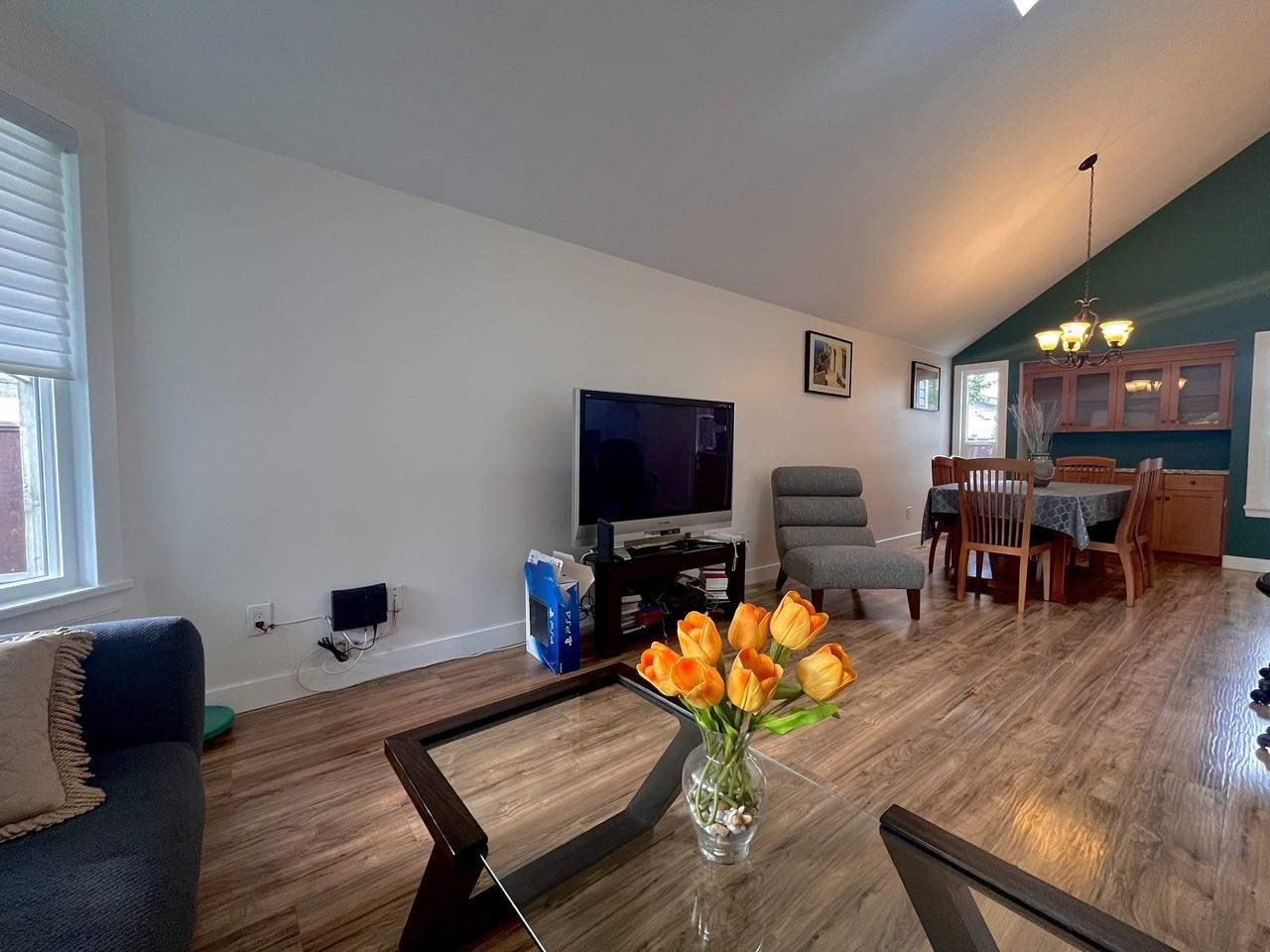 15121 96A Avenue - Photo 2 of 31