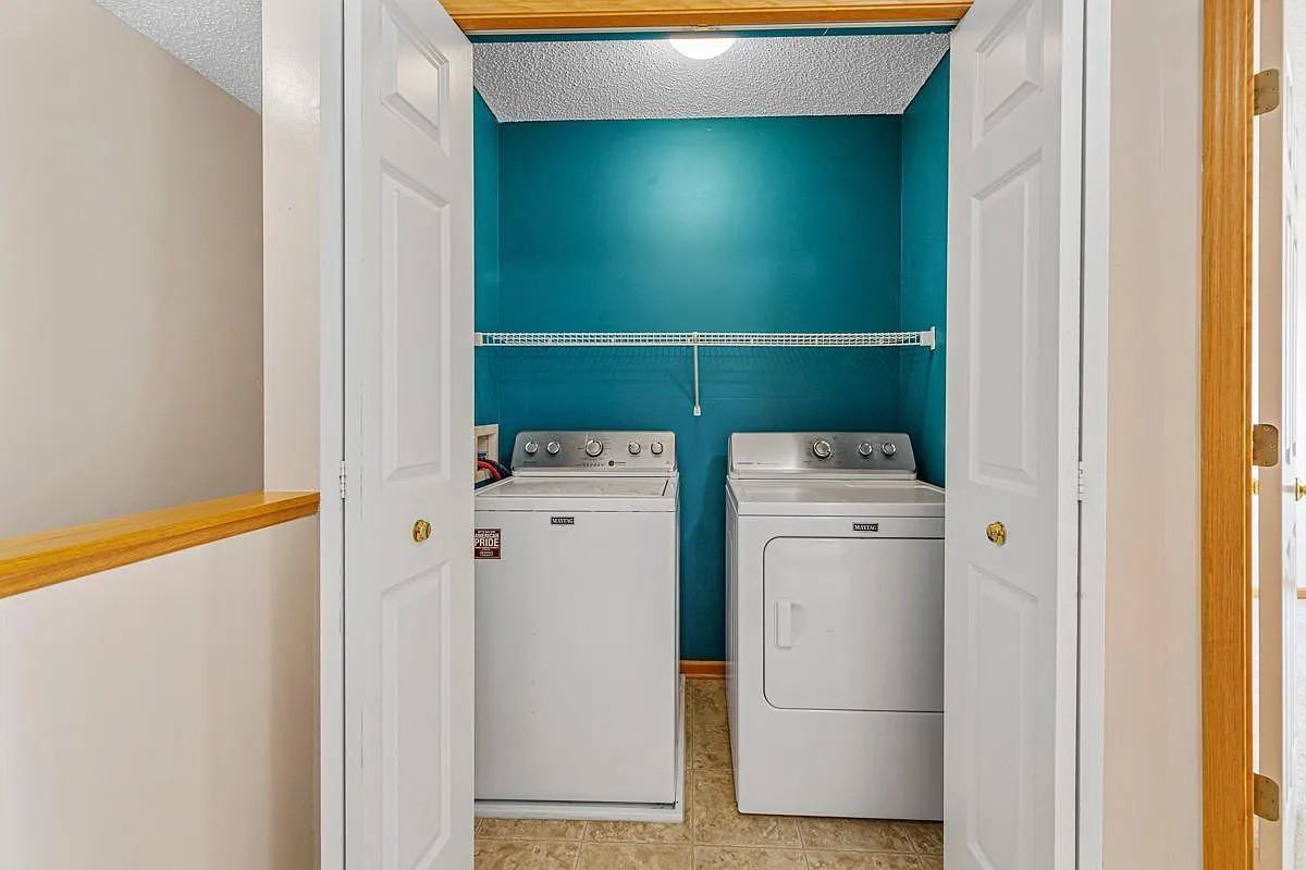 3009 Pebble Beach Dr - Photo 4 of 7