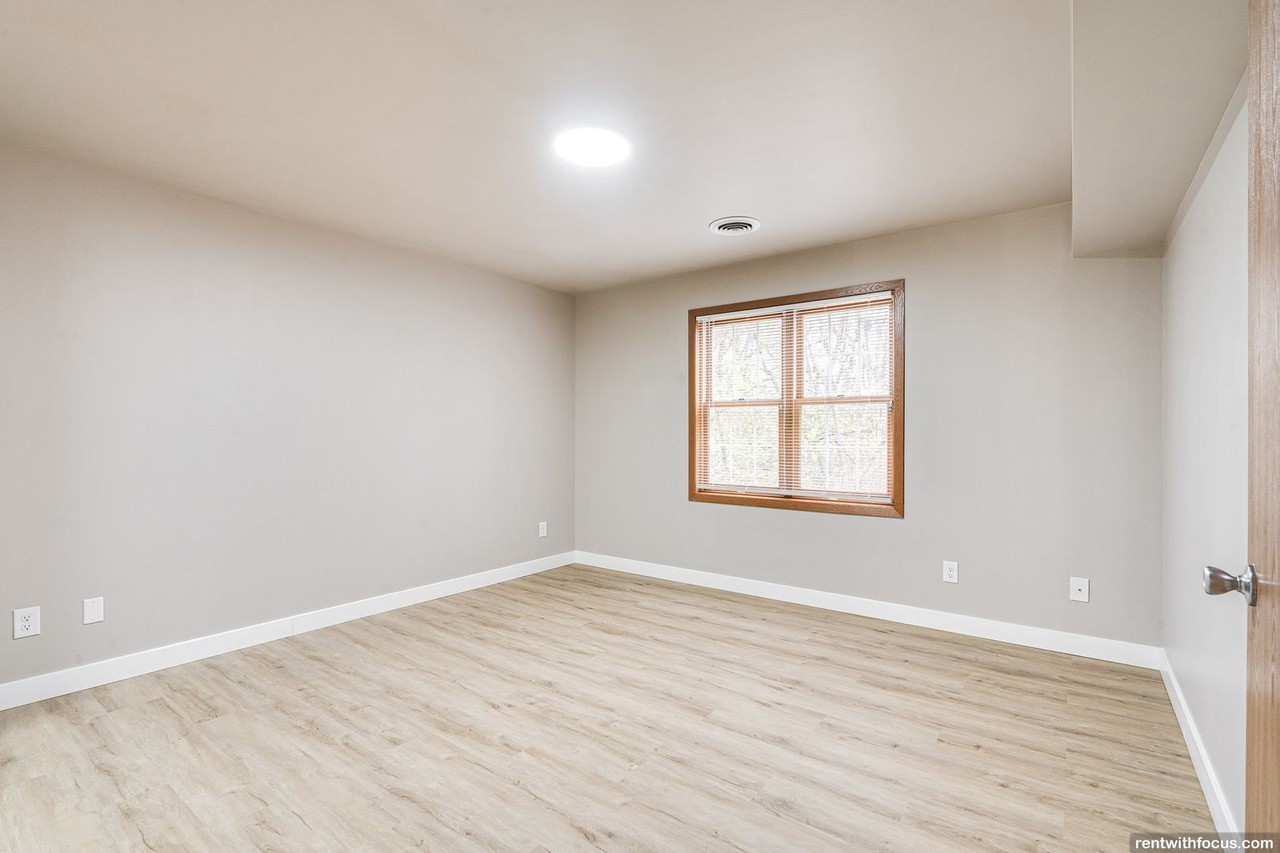 Canopy Pines | Spacious 2 & 3 Bedroom Apartments in Madison, WI - Photo 6 of 29