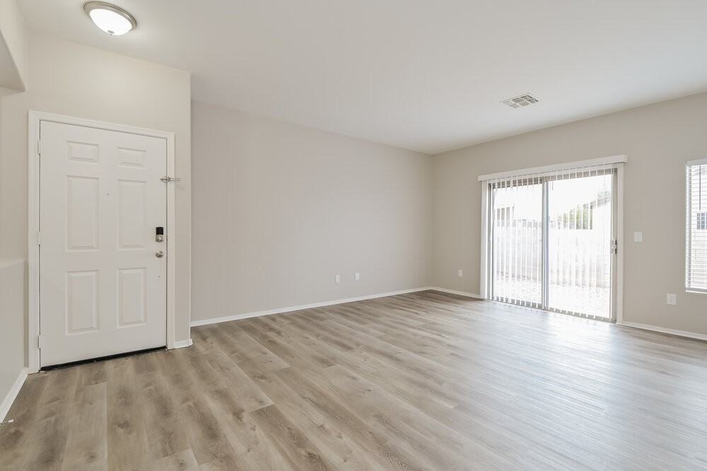 3562 E Felix Blvd - Photo 3 of 16