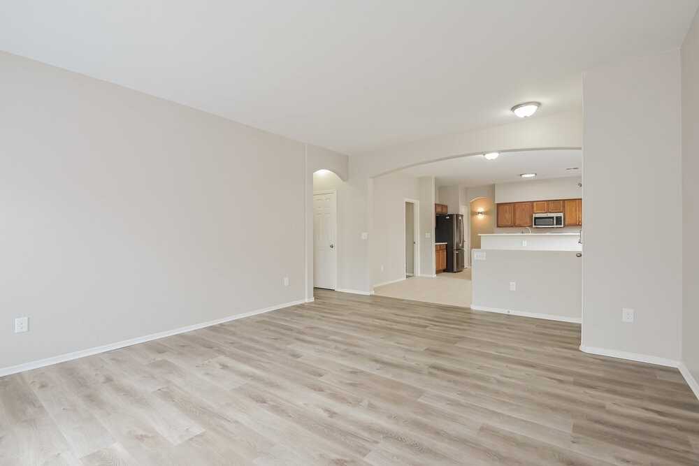 3562 E Felix Blvd - Photo 4 of 16
