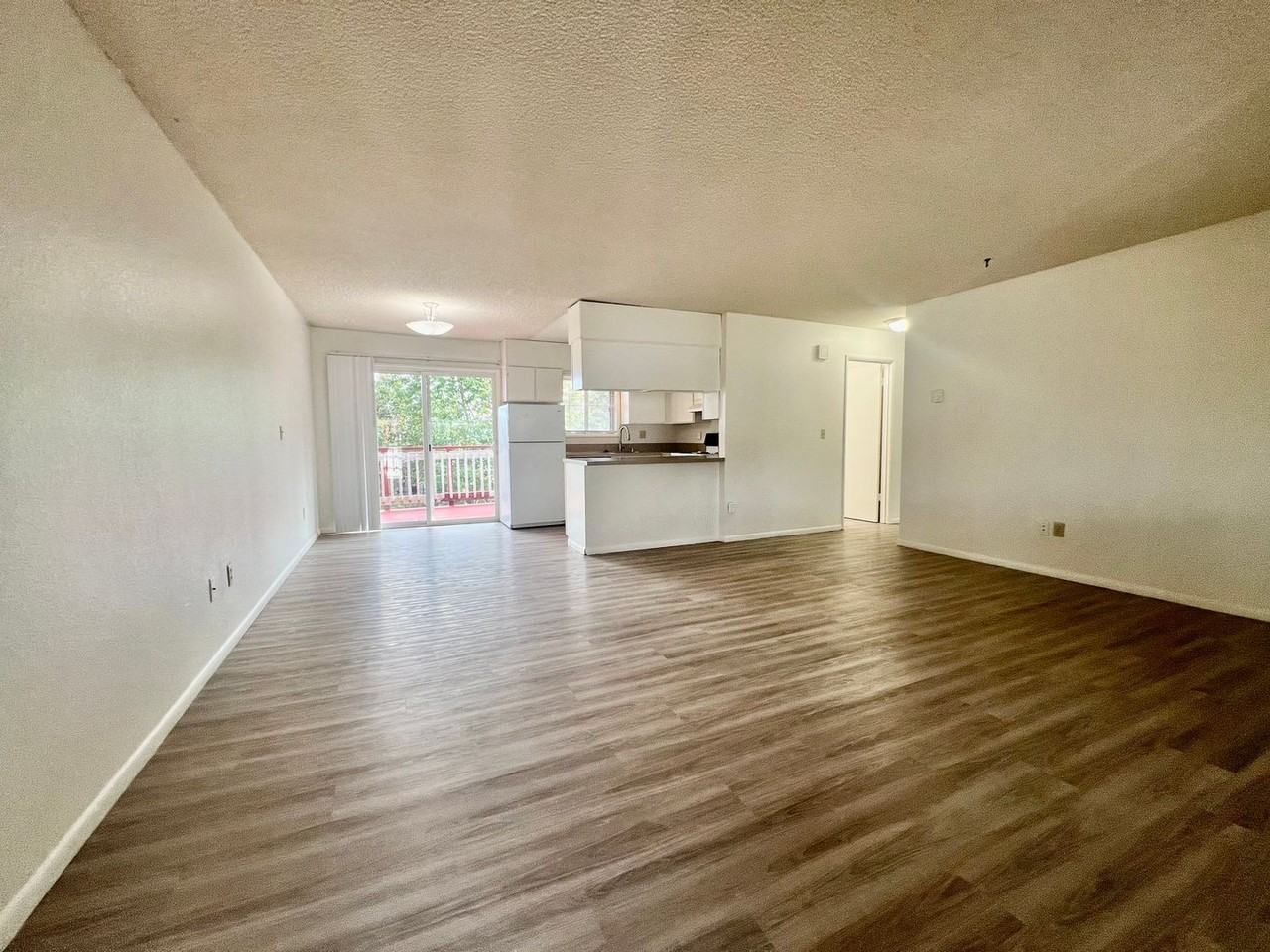 454 Nw 16th Ave - Photo 2 of 15