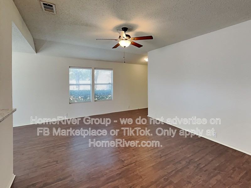 3601 Sonoma Dr - Photo 4 of 24