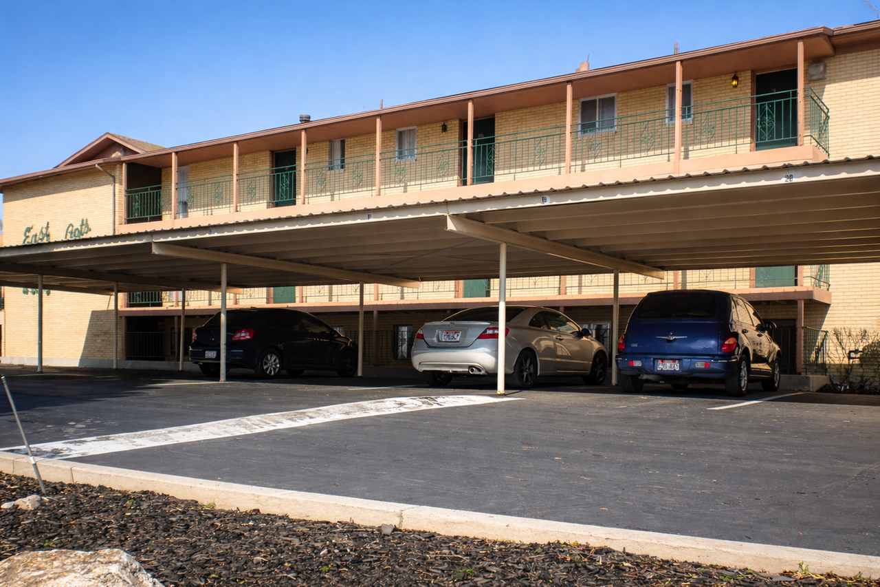 Eastridge Apartments - Photo 3 of 4