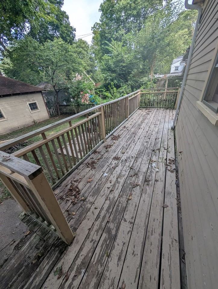 612 New York St - Photo 3 of 12