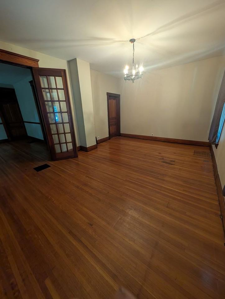 612 New York St - Photo 6 of 12