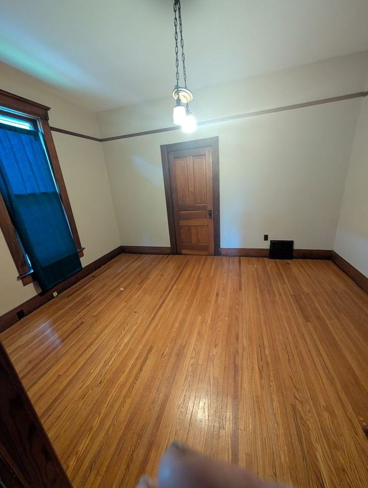 612 New York St - Photo 7 of 12